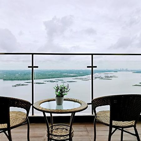 Superb Seaview Royal Strand Danga Bay Country Garden Apartment Johor Bahru Exterior photo